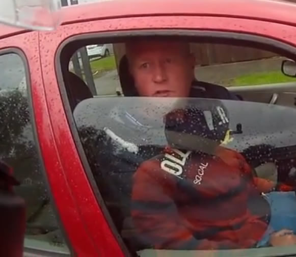 Ronnie Pickering road rage video - DVDfever.co.uk